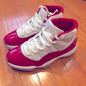 Retro Air Jordan 11 ( cherry’s) white /Varsity Red Black